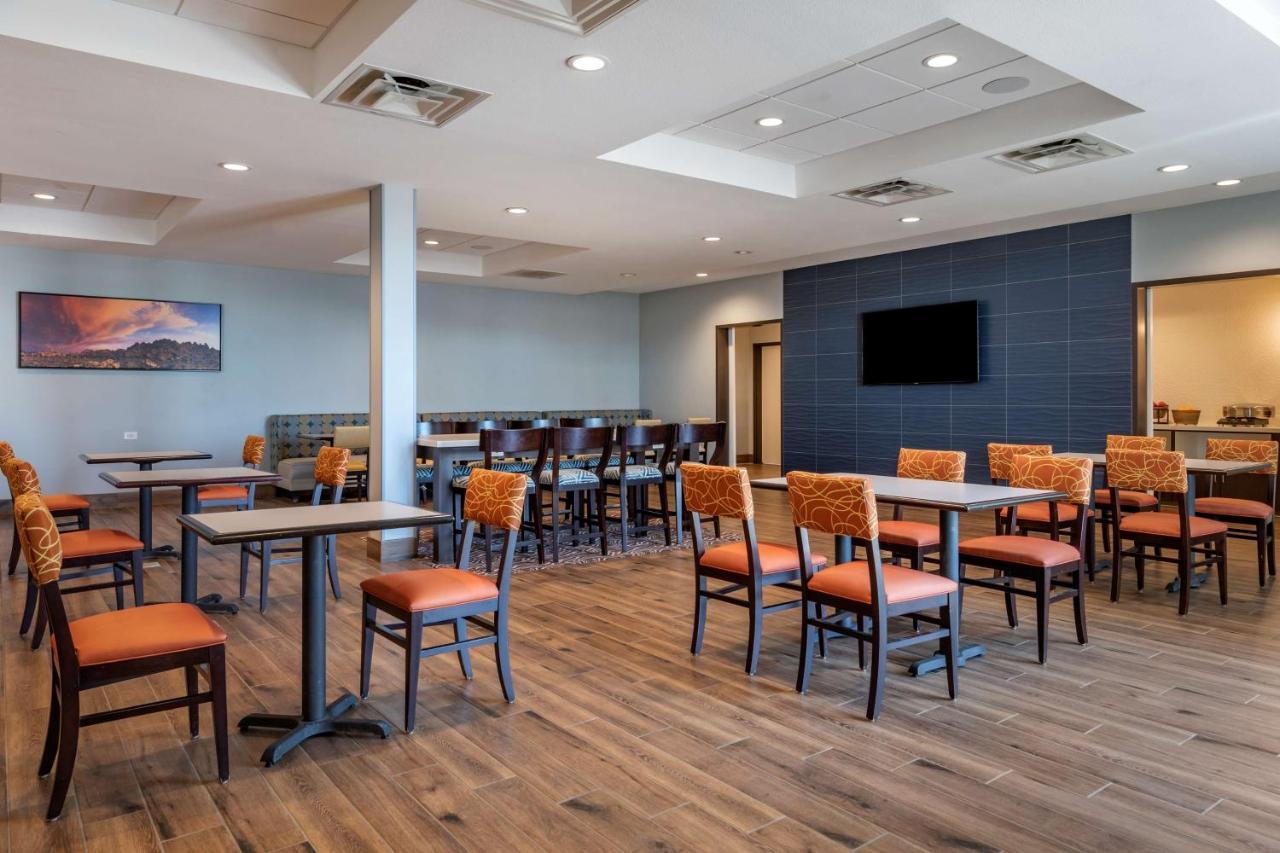 Best Western Plus Coachella Valley Inn & Suites Cathedral City Exteriör bild
