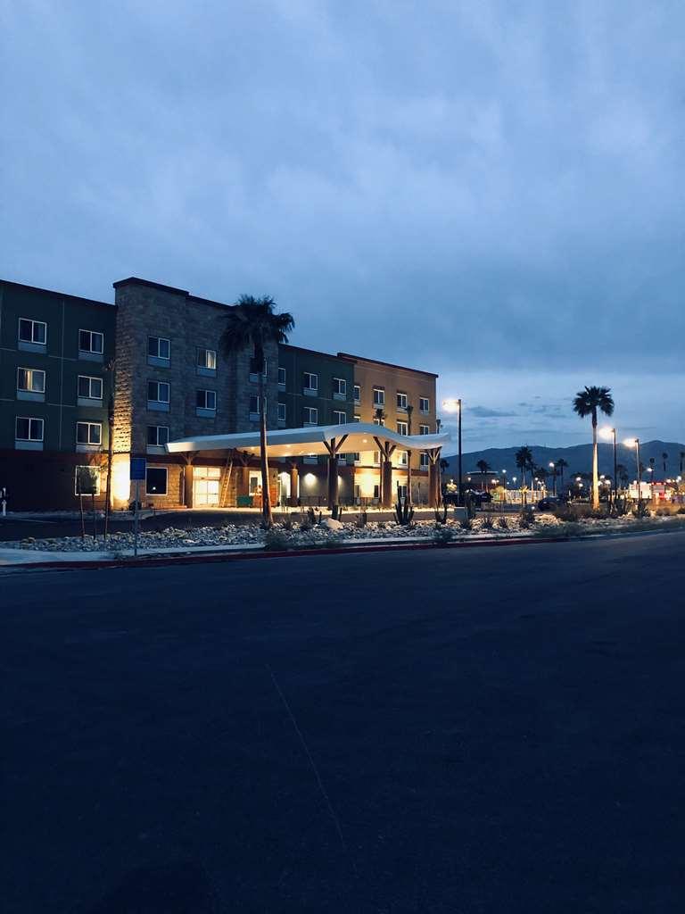 Best Western Plus Coachella Valley Inn & Suites Cathedral City Exteriör bild